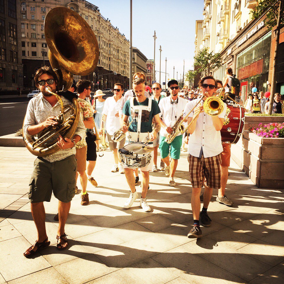 МОСБРАС на улице Тверской